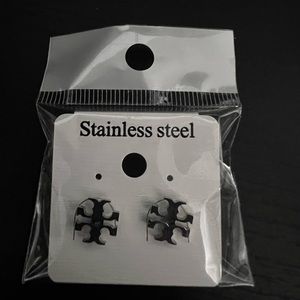 Women’s Earrings Color Silver